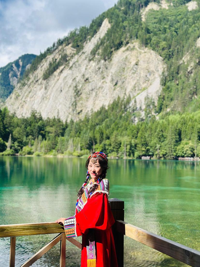 thumbai review tourTour Trung Quốc 5 Sao: Thành Đô - Trùng Khánh - Cửu Trại Câu – Đô Giang Yển 6N5Đ | Bay Sichuan Airlines